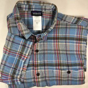 Patagonia Size XL Blue Ribbed Plaid Long Sleeve